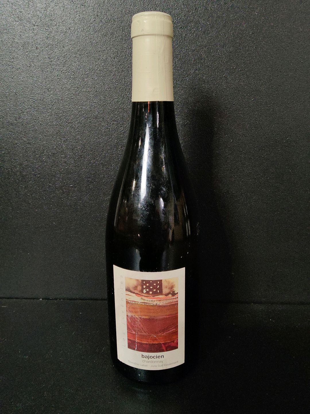 Bouteille de vin blanc Domaine Labet Côtes du Jura Chardonnay Bajocien 2021