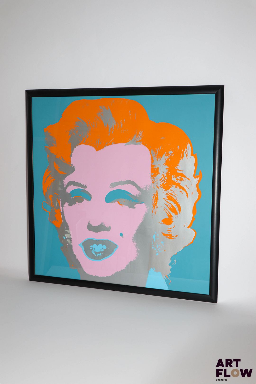 D'après WARHOL (1928-1987), Marilyn, Sérigraphie, Edition Sunday B.Morning, Encadré sous verre, XXème siècle, Dimensions (à vue): H: 91 x L:91 cm env.