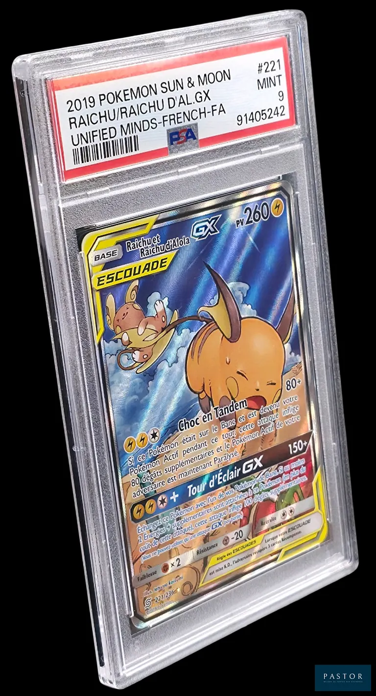 Carte Pokémon gradée Raichu et Raichu d'Alola GX Escouade 221/236 - Alternative - PSA 9. 
Série du bloc Soleil&Lune : Harmonie des Esprits (SL11). 
Carte en état Mint (PSA 9), en français. 
Illustrateur : Tetsuya Koizumi.