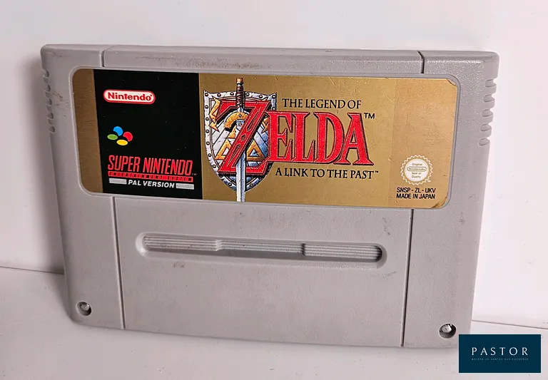 NINTENDO - SUPER NES. Jeu : The Legend of Zelda : A Link to the Past en loose. Version SNSP UKV. Sortie : 1992. Aventure