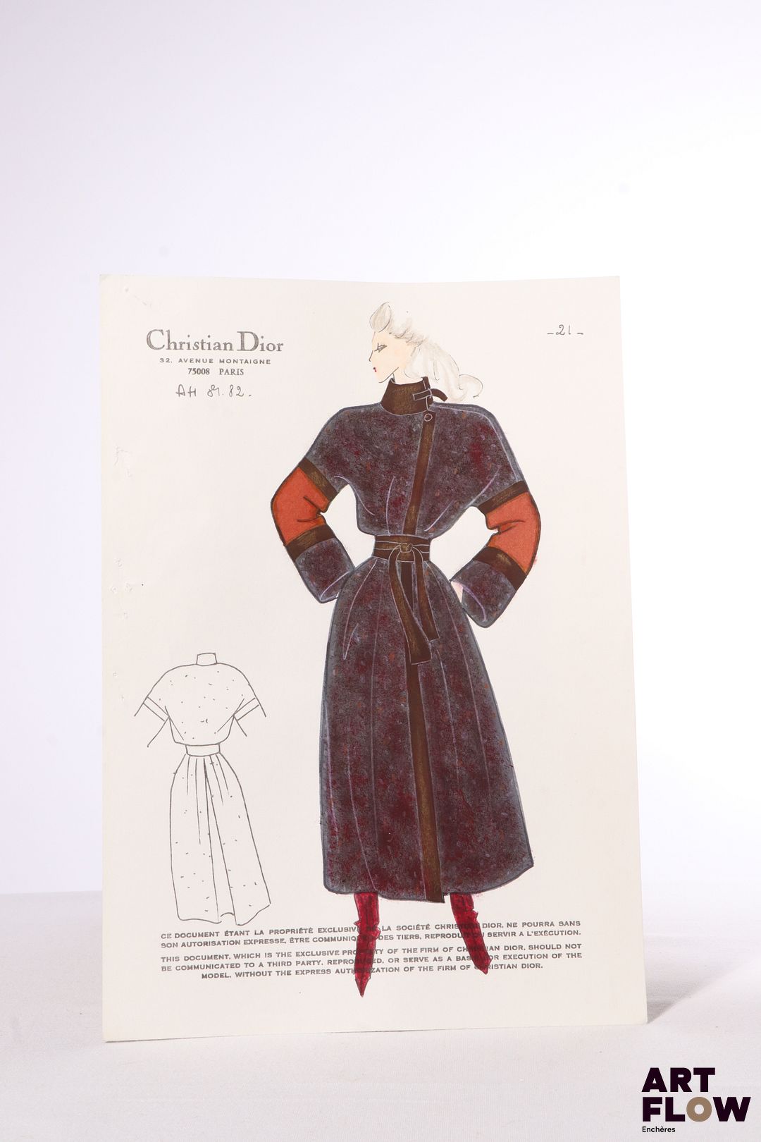 Christian DIOR, Collection Automne/Hiver 1981/1982 Silhouette 21 Technique mixte sur papier (gravure rehaussée à l'encre, gouache et crayon) 32 x 22,5 cm