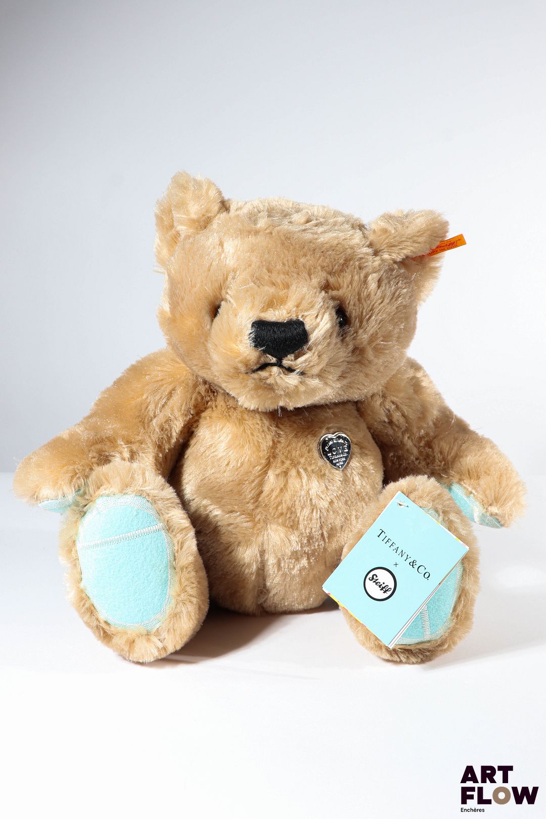 TIFFANY & CO Ourson en peluche Made by Steiff H. 40 cm environ Dans sa boite Etat comme neuf