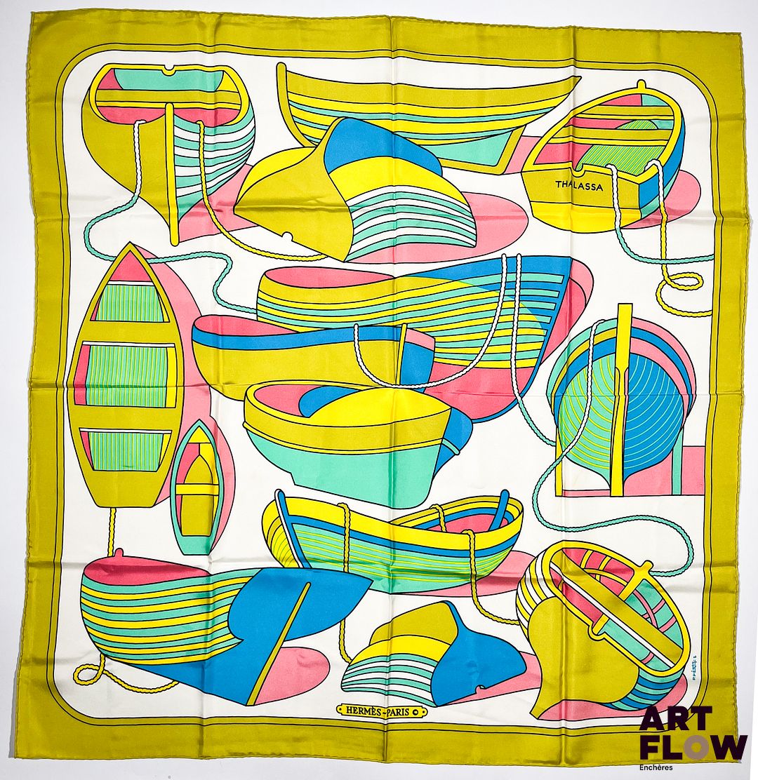 HERMES Modèle "Thalassa" Carré en twill de soie dessiné par Pierre Péron. 90 x 90 cm