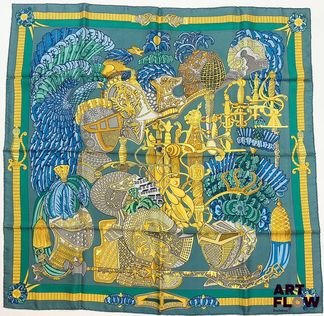 HERMÈS Modèle "Armets en Panache" Carré en twill de soie d'après Annie FAIVRE 90 x 90 cm Très bon état général. Infimes fils tirés en bordure