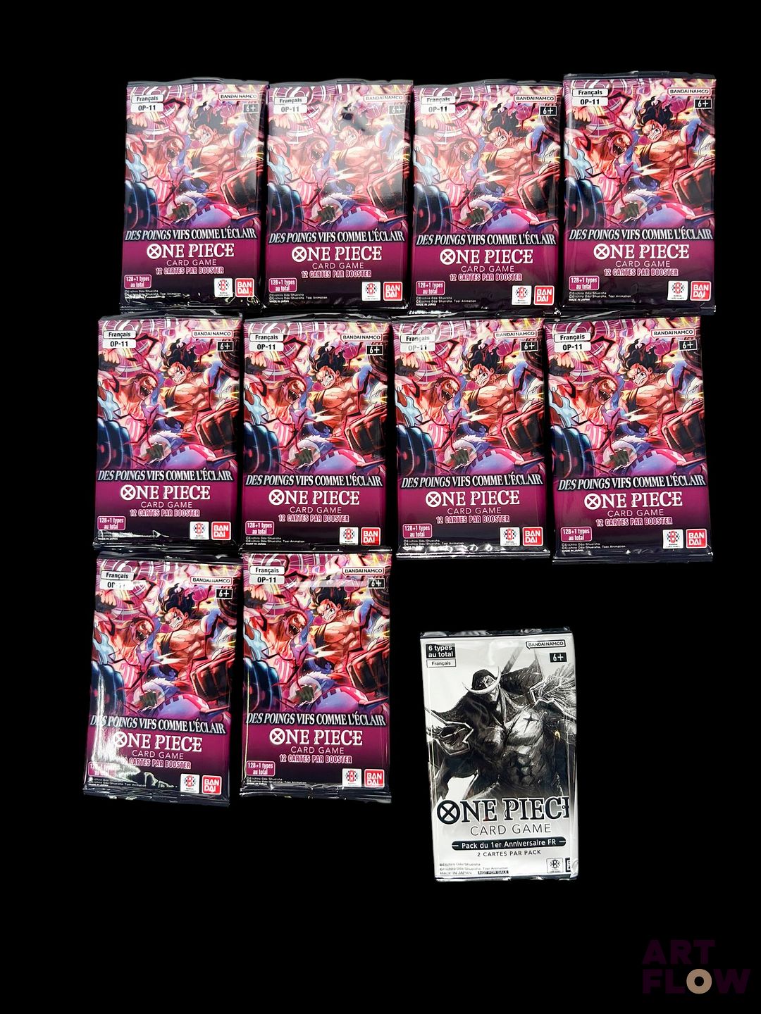 Ensemble One Piece comprenant 10 boosters de la série Des poings vifs comme l'éclair OP-11 et d'un booster Pack du 1er anniversaire Scellés En Français Pliure sur l'un des boosters (voir photos)