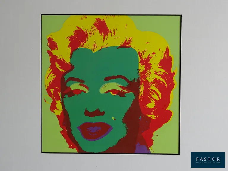 Andy Warhol 
Marilyn, 1987 

Sérigraphie en couleurs porte un tampon au dos Art 18 Bâle 1987 - ART BASEL Édition limitée à 1000 exemplaires Dimensions : 40 x 40 cm


Expédition obligatoire, jusqu'à 5 Lithographies dans votre colis pour 14,76€ TTC en France Métropolitaine, et 29,64€ TTC pour l'Europe