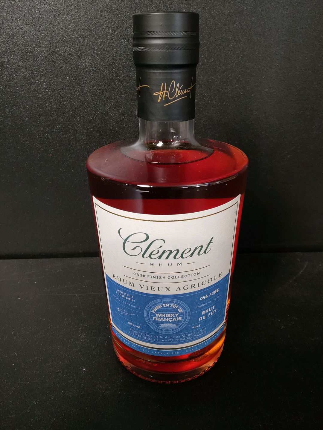 Bouteille de vieux rhum agricole Clément Whisky français