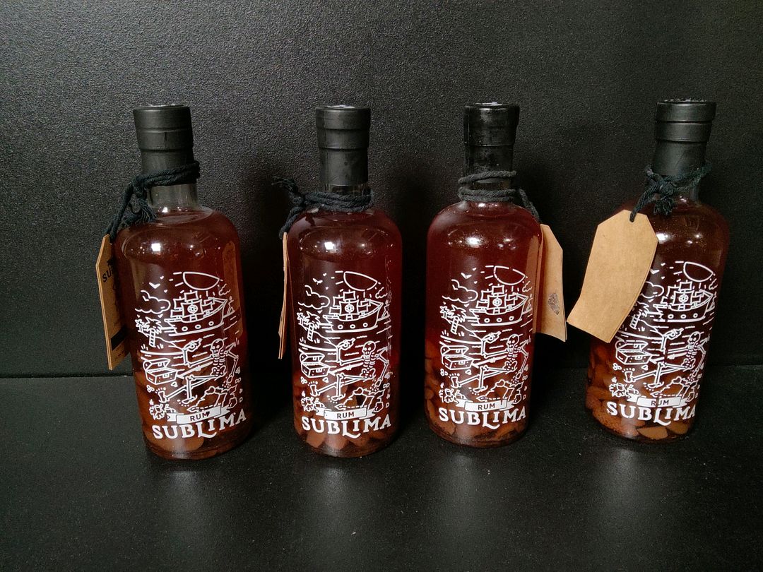 4 bouteilles de rhum arrangé Sublima Fraise Basilic