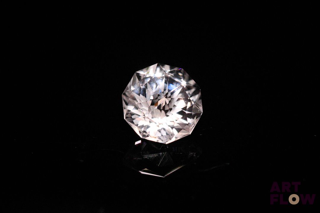 Améthyste pâle ronde fantaisie. Jolie couleur, VS. 3.43 cts. 10.0mm