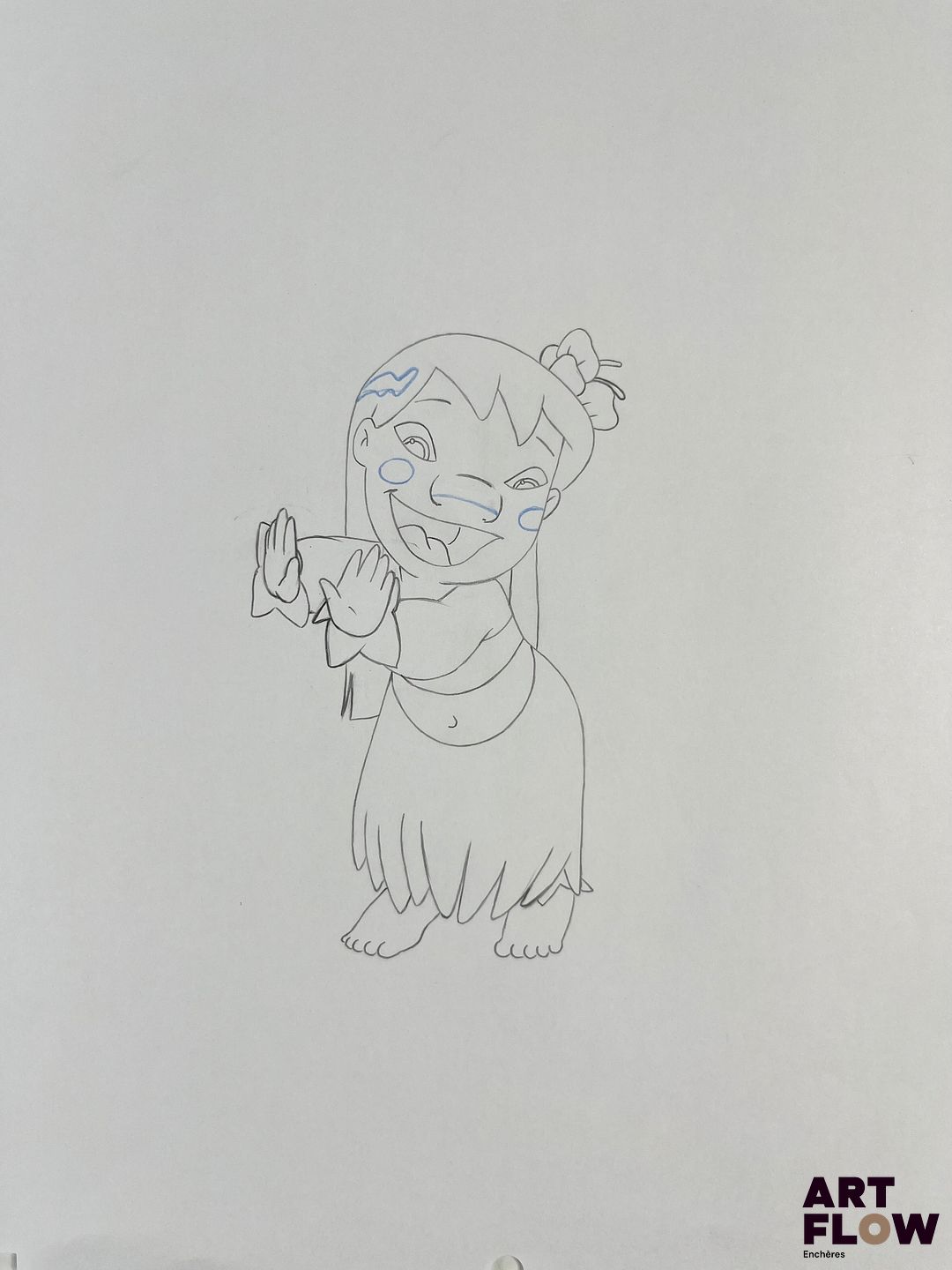 D'après Dean DeBlois et Chris Sanders Lilo & Stitch Lilo Dessin à la mine de plomb et crayon de couleur représentant Lilo dansant Animé d’après Walt Disney Pictures « Lilo est une petite fille hawaïenne vive et attachante, au caractère bien trempé. Passionnée par la danse hula et profondément attachée à la notion de famille, elle incarne la loyauté, la sensibilité et l’acceptation des différences. » Dimensions : 26 x 32,5 cm - Ce lot chez vous partout en France métropolitaine à partir de 9,60 € - Ce lot chez vous partout en Europe à partir de 18,00 €