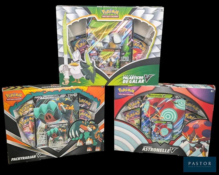 Réunion de 3 coffrets Pokémon scellés : Palarticho de Galar V, Astronelle V, et Pachyradjah V.
Bloc de séries Épée&Bouclier (EB) - Contient des boosters de series du bloc Soleil&Lune (SL).
En français.