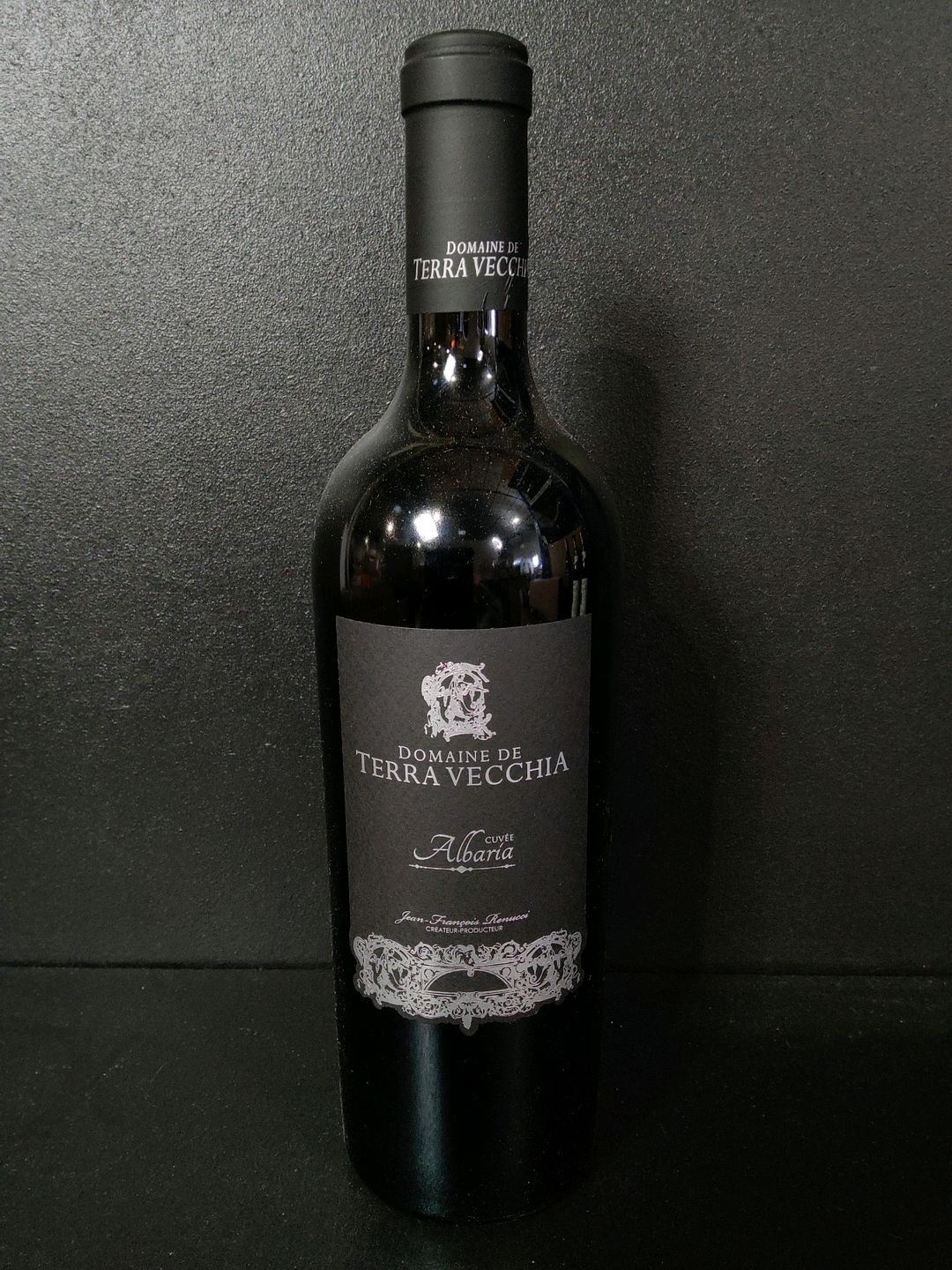 12 bouteilles de vin rouge Domaine Terra Vecchia Cuvée Albaria Corse