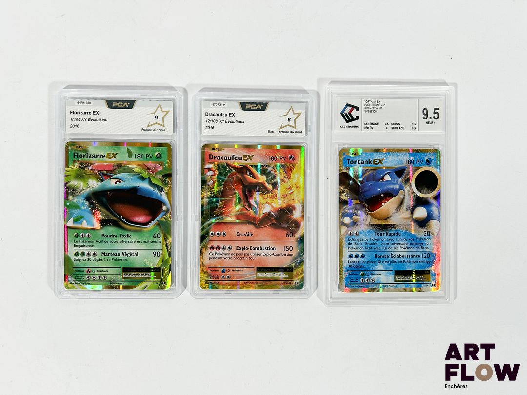 Réunion de cartes Pokémon gradées - Collection des 3 starters de base de la série XY : Évolutions (XY12). - Dracaufeu Ex - Tortank Ex - Florizarre Ex Cartes en français.