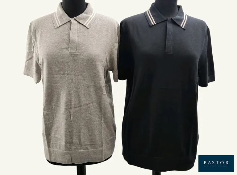 ERIC BOMPARD HOMME. Lot composé de 2 polos manches courtes en coton pima et cachemire ultrafin, T.S, l'un en coloris noir/beige, l'autre en coloris gris/blanc. NEUFS avec étiquettes - TVA Récupérable