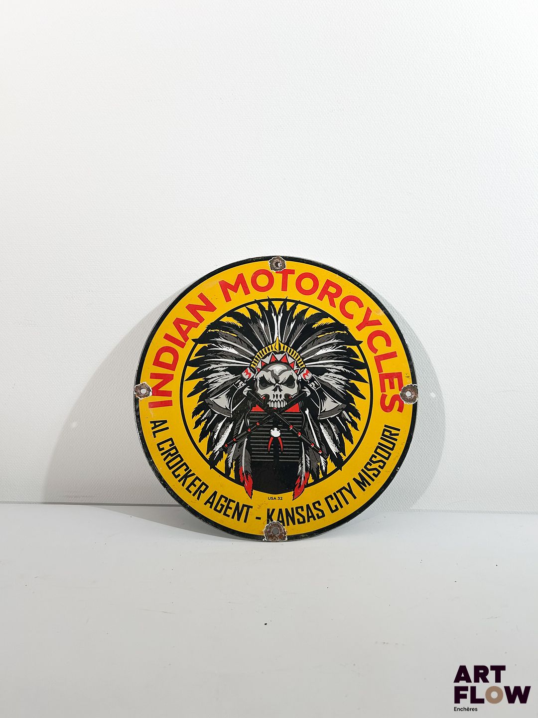 Plaque émaillée ronde d'après Indian Motocycles Diamètre : 30 cm Petits éclats et traces de rouille