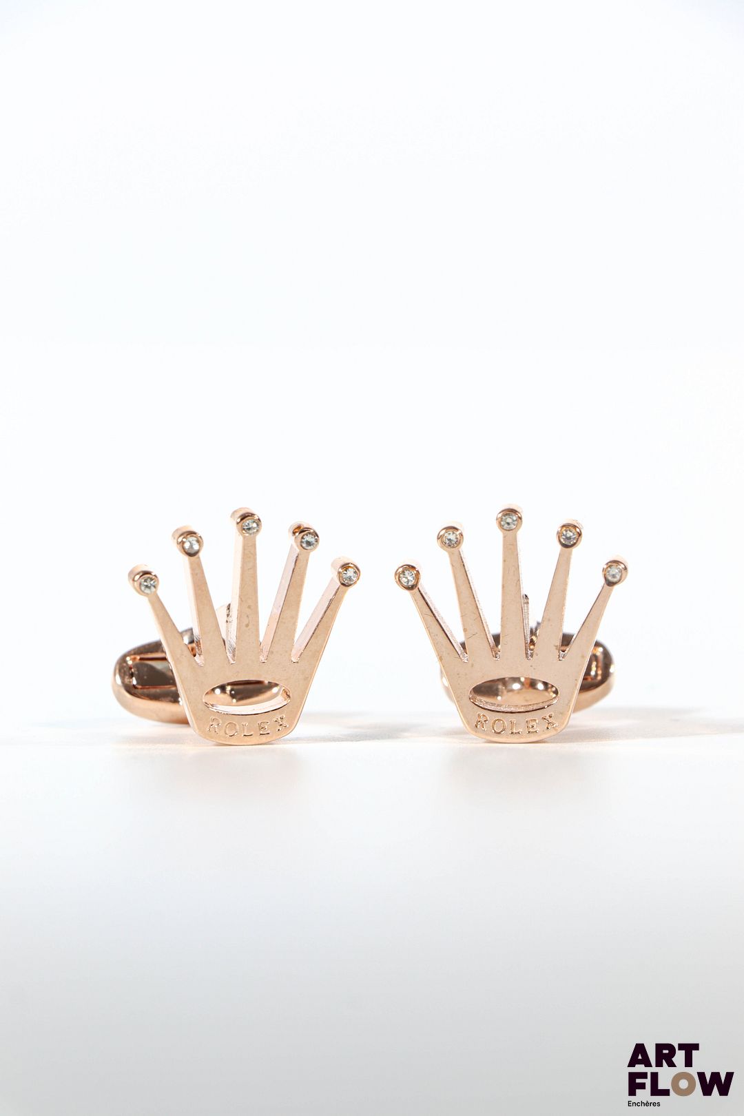 ROLEX Paire de boutons de manchette dorés