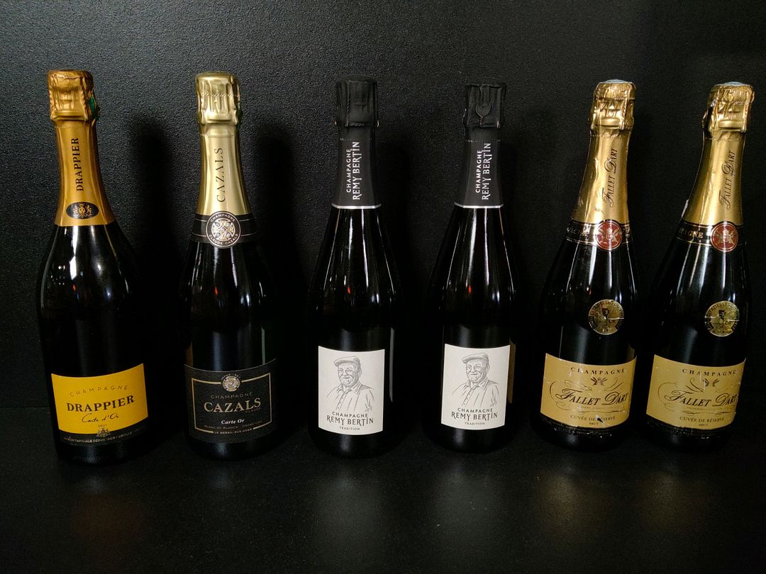 Lot de 6 bouteilles de champagne : 2 Remy Bertin Tradition, 2 Fallet Dart Cuvée de Réserve Brut, 1 Drappier Carte d&rsquo;Or Brut, 1 Cazals Carte d&rsquo;Or