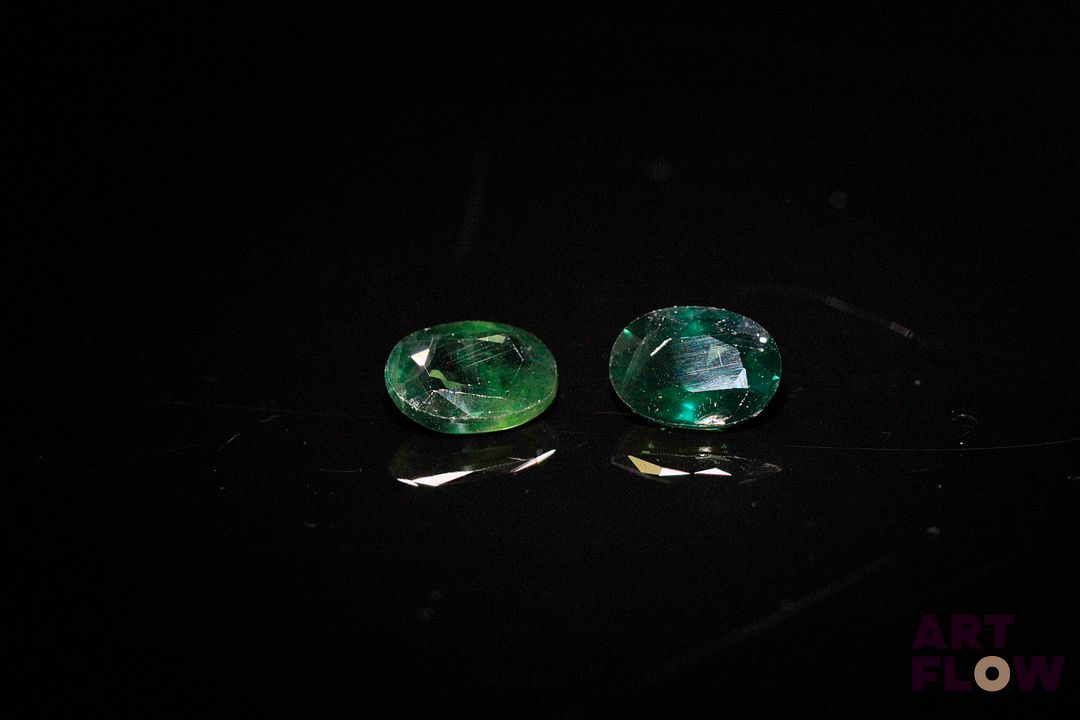 Appairage de saphirs ovales. 2.18 cts. Dims. moy.: 7.3mm x 5.0mm