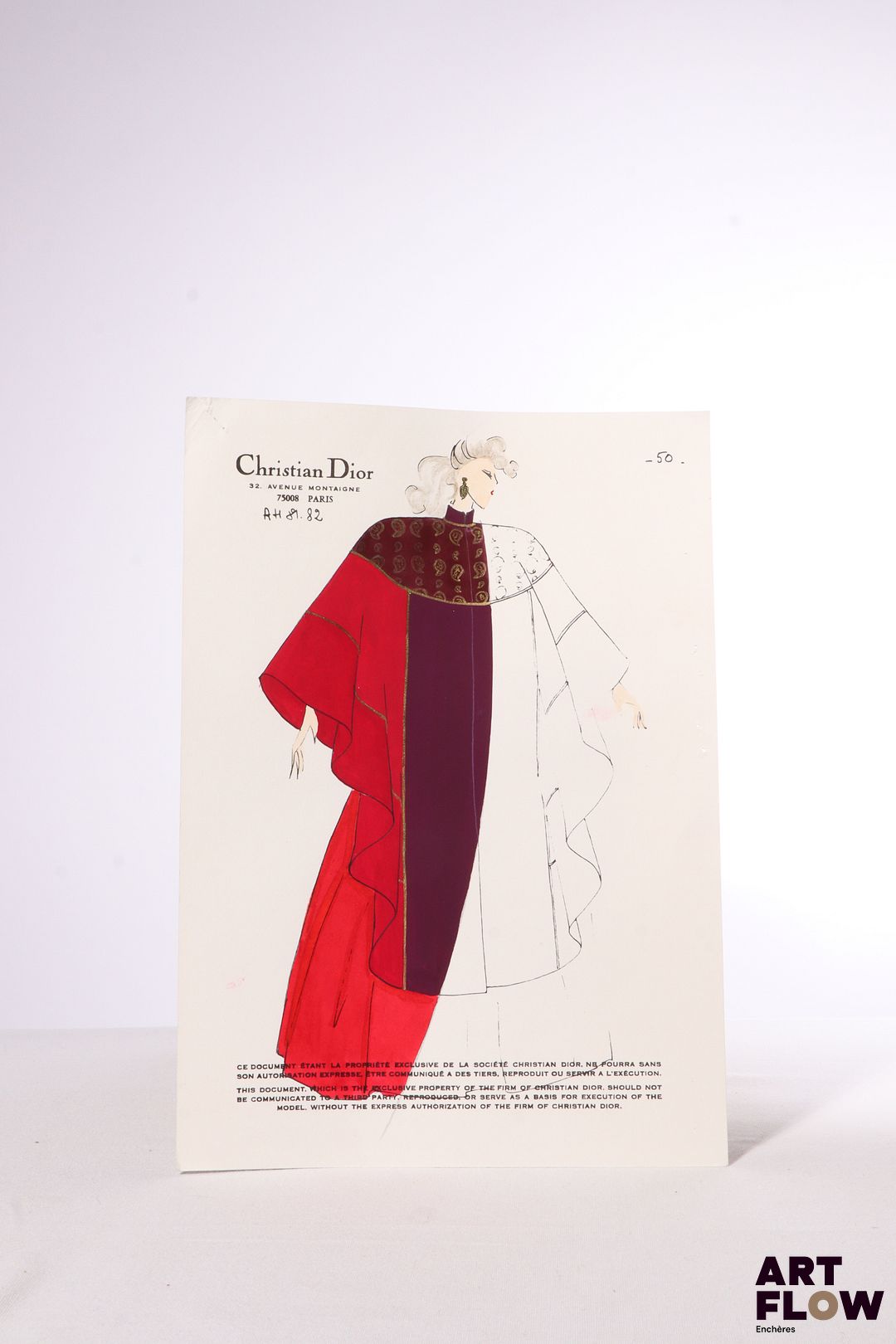 Christian DIOR, Collection Automne/Hiver 1981/1982 Silhouette 50 Technique mixte sur papier (gravure rehaussée à l'encre, gouache et crayon) 32 x 22,5 cm