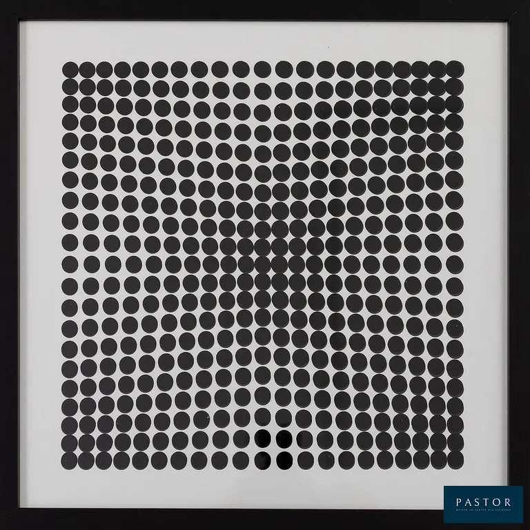 Victor VASARELY (1906-1997)
Composition cinétique IV

Oeuvre double composée de 2 planches sur papier épais et sur papier calque donnant ainsi cette impression de 3e dimension
Dimensions : 27 x 27 cm dans un cadre noir 29 cm x 29 cm
Editée par les Editions du Griffon en 1972

Excellent état


Expédition obligatoire, jusqu'à 5 Lithographies dans votre colis pour 14,76€ TTC en France Métropolitaine, et 29,64€ TTC pour l'Europe