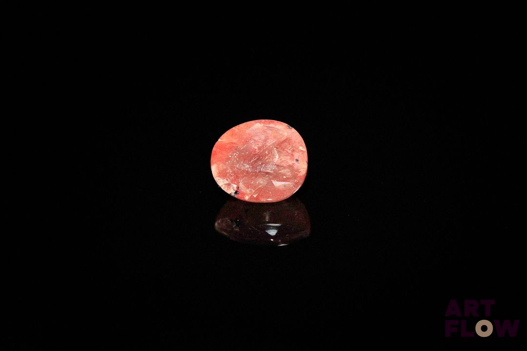 Saphir rose ovale. Inclusions. 2.10 cts. 7.5mm x 6.5mm