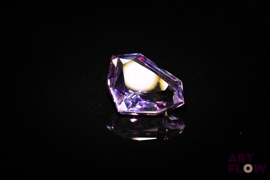Amétrine fantaisie. 5.41 cts. 11.0mm x 14.0mm