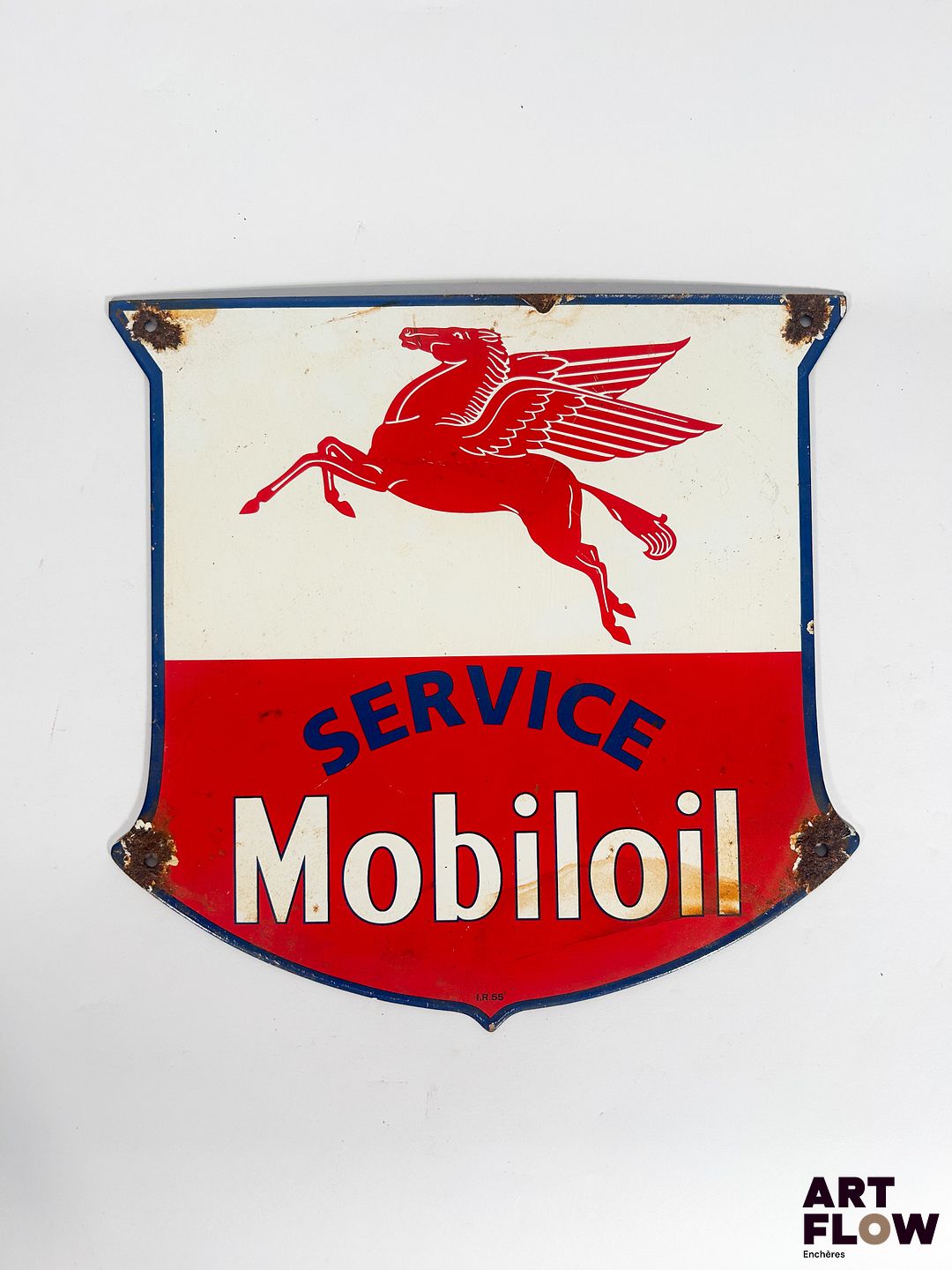 Plaque émaillée Service Mobiloil Dimensions : 30,5 x 31 cm Petits éclats et traces de rouille Reproduction moderne