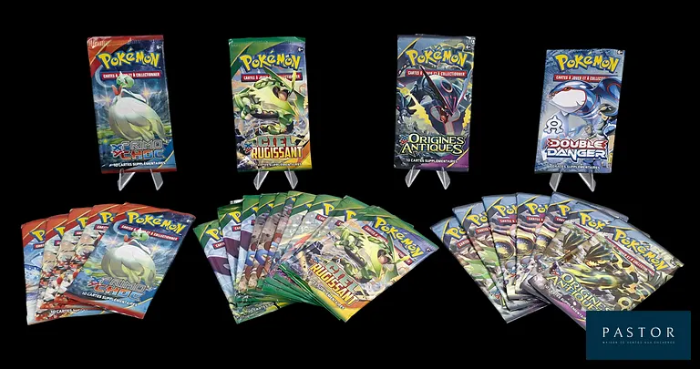 Réunion de 30 boosters Pokémon vides - majoritairement bien ouverts.
Séries diverses du bloc XY avec XY Origines Antiques (Artset présent) + XY Primo Choc (Artset présent) + XY Ciel Rugissant (Artset présent) et Double Danger.
En français.