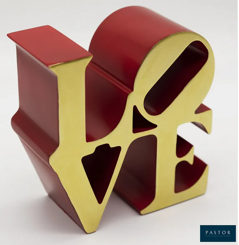 Robert Indiana (d'après)
Love Red Gold, 2018

Sculpture en résine
Numéroté
Édition limitée à 500 exemplaires
Éditions Studio
Dans sa boîte d'origine


Expédition obligatoire, jusqu'à 5 Lithographies dans votre colis pour 14,76€ TTC en France Métropolitaine, et 29,64€ TTC pour l'Europe