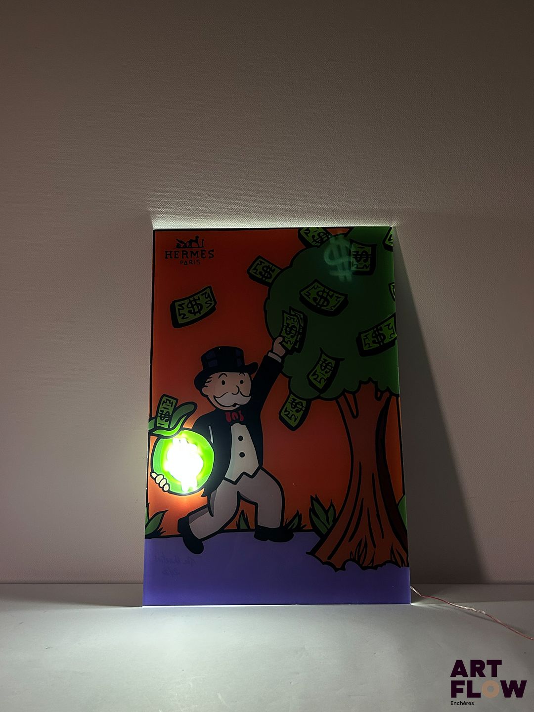The Nineties Mr Monopoly X Hermès Technique mixte Néon sur plexiglass. Edition limitée, numérotée 2/2, signée, avec certificat d’authenticité. Avec son alimentation murale. Dimensions maximales : 60 x 40 cm