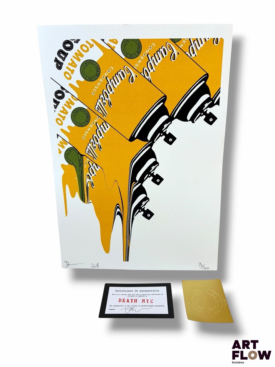 Death NYC Campbell’s Yellow 2018 Tirage sur papier aquarelle texturé. Signée, datée et numérotée 71/100. Avec certificat d'authenticité signé par l'artiste et un autocollant embossé. Dimensions : 30 x 21 cm Très bel état général