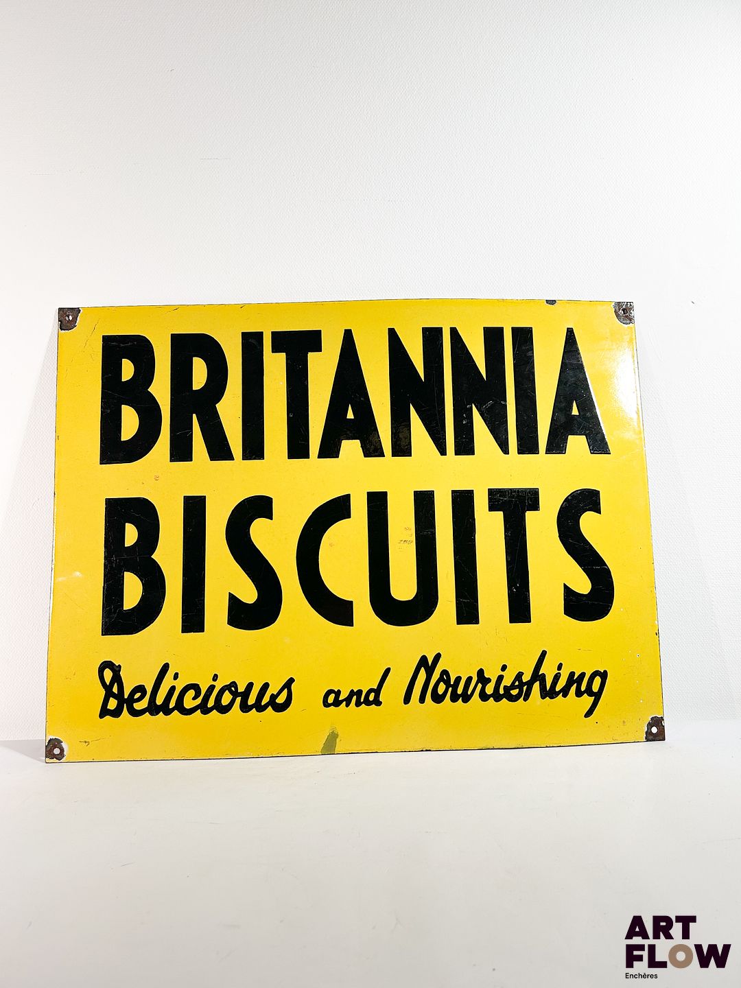 Plaque émaillée rectangulaire d'après Britania Biscuit 45,5 x 61 cm Petits éclats et traces de rouille - moderne