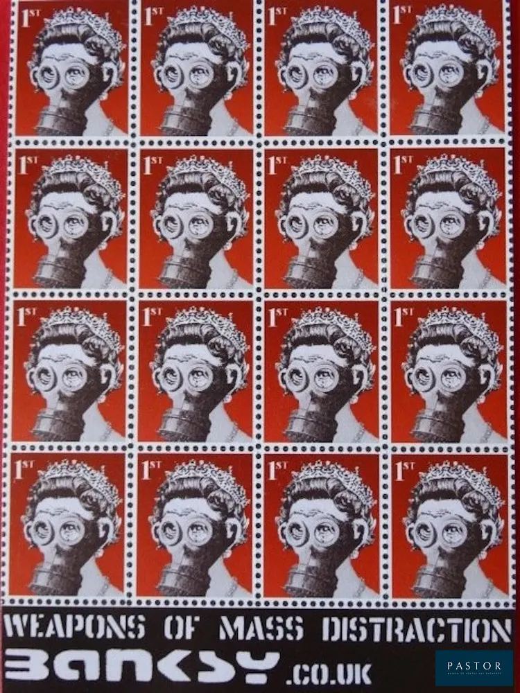 Banksy 
Armes de distraction massive, 2001 La reine Elizabeth II portant un masque à gaz. 

dimensions : 15 x 10 cm Des estampes de Banksy ont été utilisées pour promouvoir son site web en 2001. Elles ont été distribuées lors d'expositions et dans le Santas Ghetto. Perforées pour ressembler à 16 timbres-poste, le verso de chacune était marqué.


Expédition obligatoire, jusqu'à 5 Lithographies dans votre colis pour 14,76€ TTC en France Métropolitaine, et 29,64€ TTC pour l'Europe