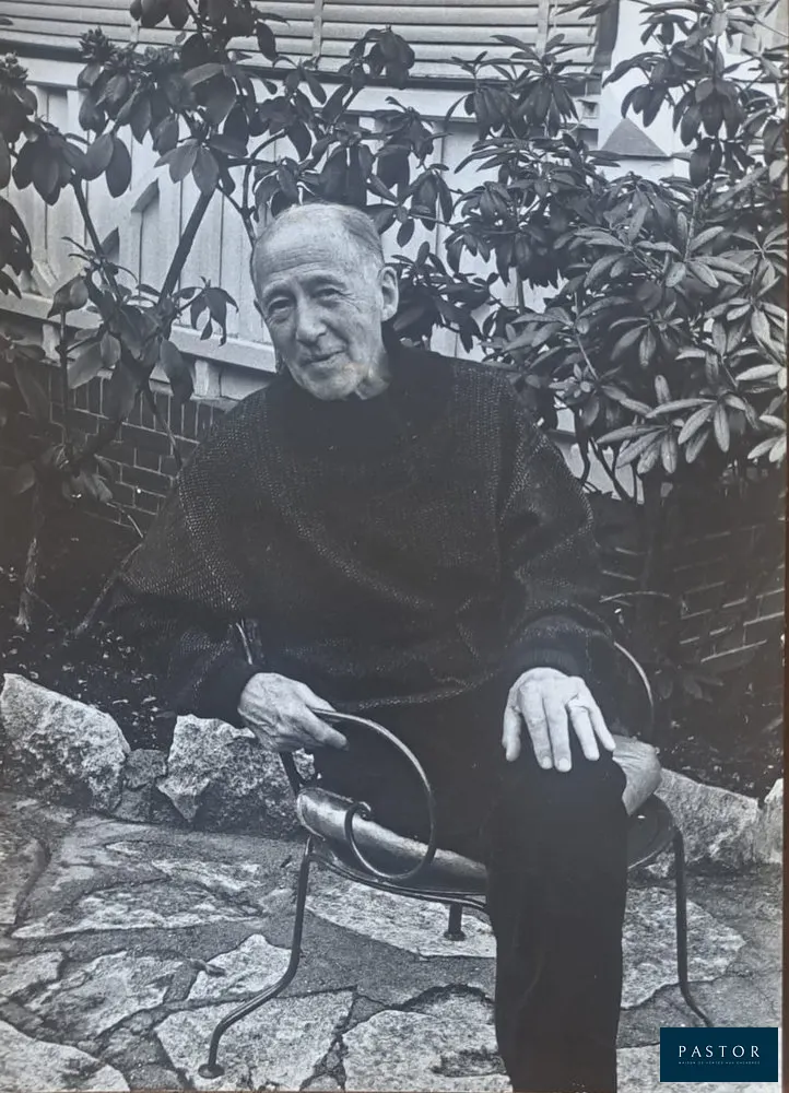 Daniel Wallard (1913-1983)
Marcel Jonhaudeau, 1970

Tirage argentique, 1er tirage
Cachet du photographe au dos de la photo

Dimensions : 17.5 x 12.5 cm

Bon état


Expédition obligatoire, jusqu'à 5 Lithographies dans votre colis pour 14,76€ TTC en France Métropolitaine, et 29,64€ TTC pour l'Europe