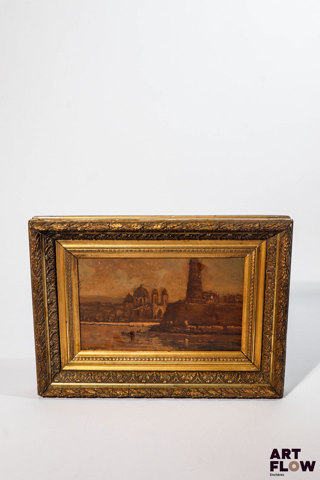 Louis AUDIBERT (1880-1983) Vue de Marseille Huile sur panneau Dimensions : 16 x 27 cm (à vue) Accidents