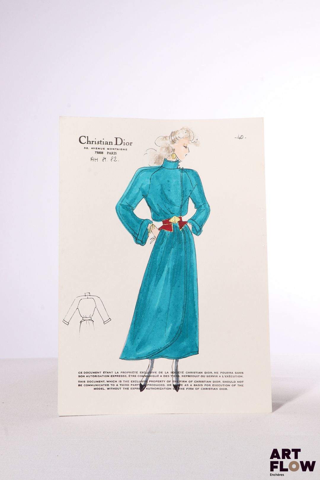 Christian DIOR, Collection Automne/Hiver 1981/1982 Silhouette 40 Technique mixte sur papier (gravure rehaussée à l'encre, gouache et crayon) 32 x 22,5 cm