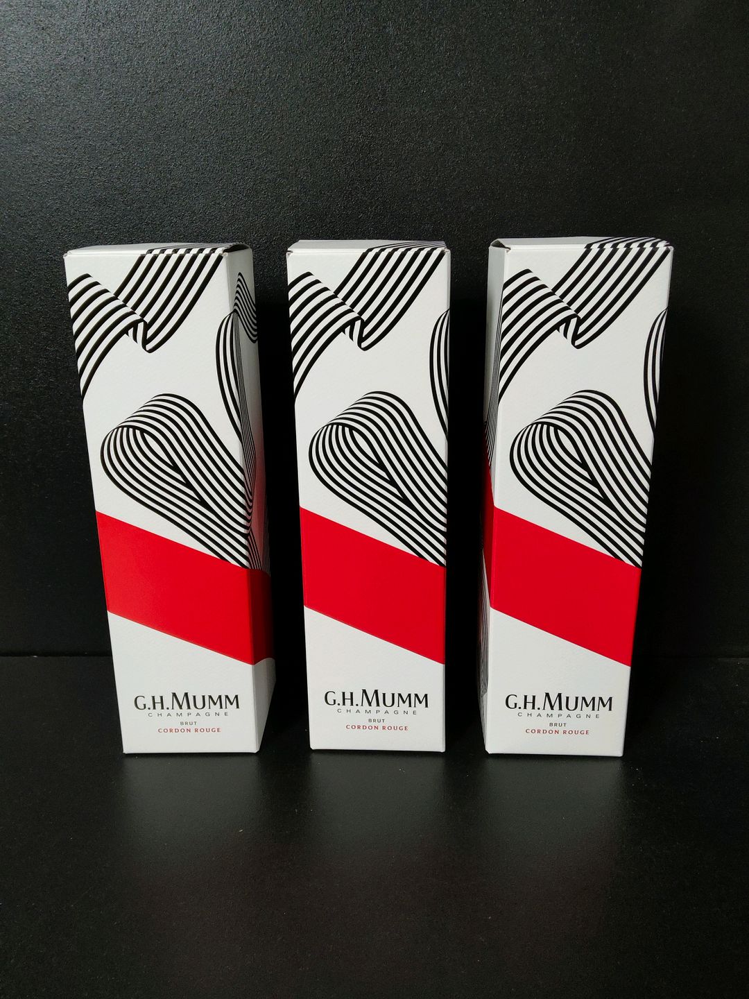 3 bouteilles de champagne G.H MUMM Cordon Rouge Brut