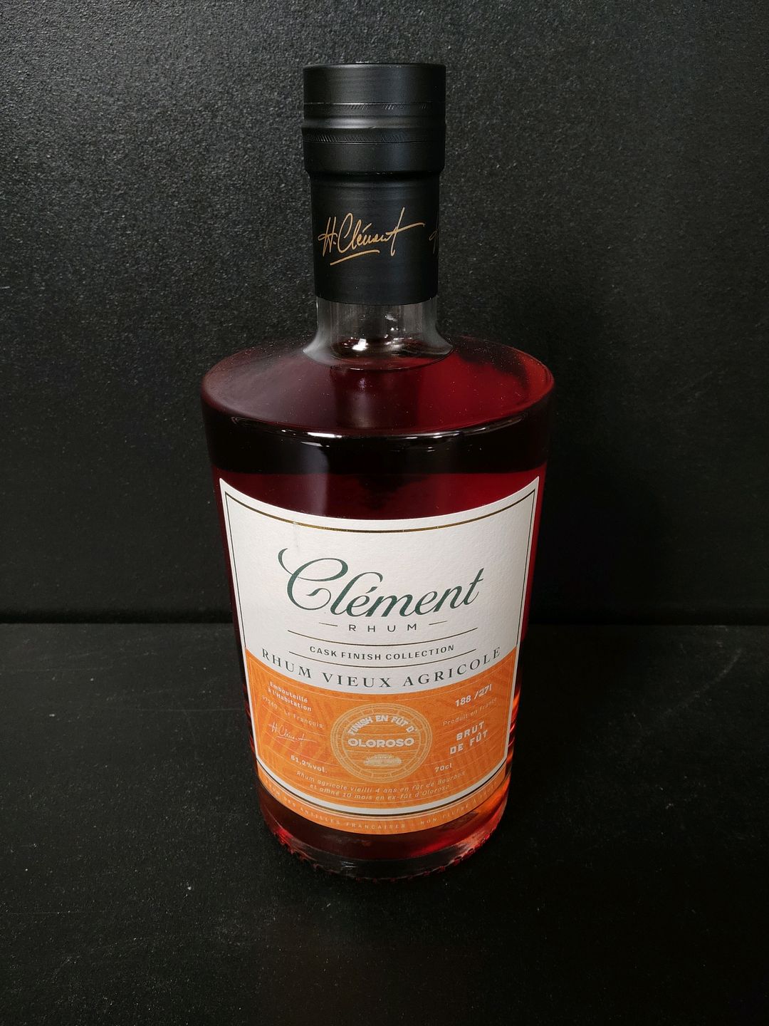 Bouteille de vieux rhum agricole Clément