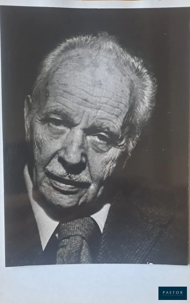 Daniel Wallard (1913-1983)
Louis Aragon, Trouville 1979

Tirage argentique, 1er tirage
Cachet du photographe au dos de la photo

Dimensions : 17.5 x 12.5 cm

Bon état


Expédition obligatoire, jusqu'à 5 Lithographies dans votre colis pour 14,76€ TTC en France Métropolitaine, et 29,64€ TTC pour l'Europe