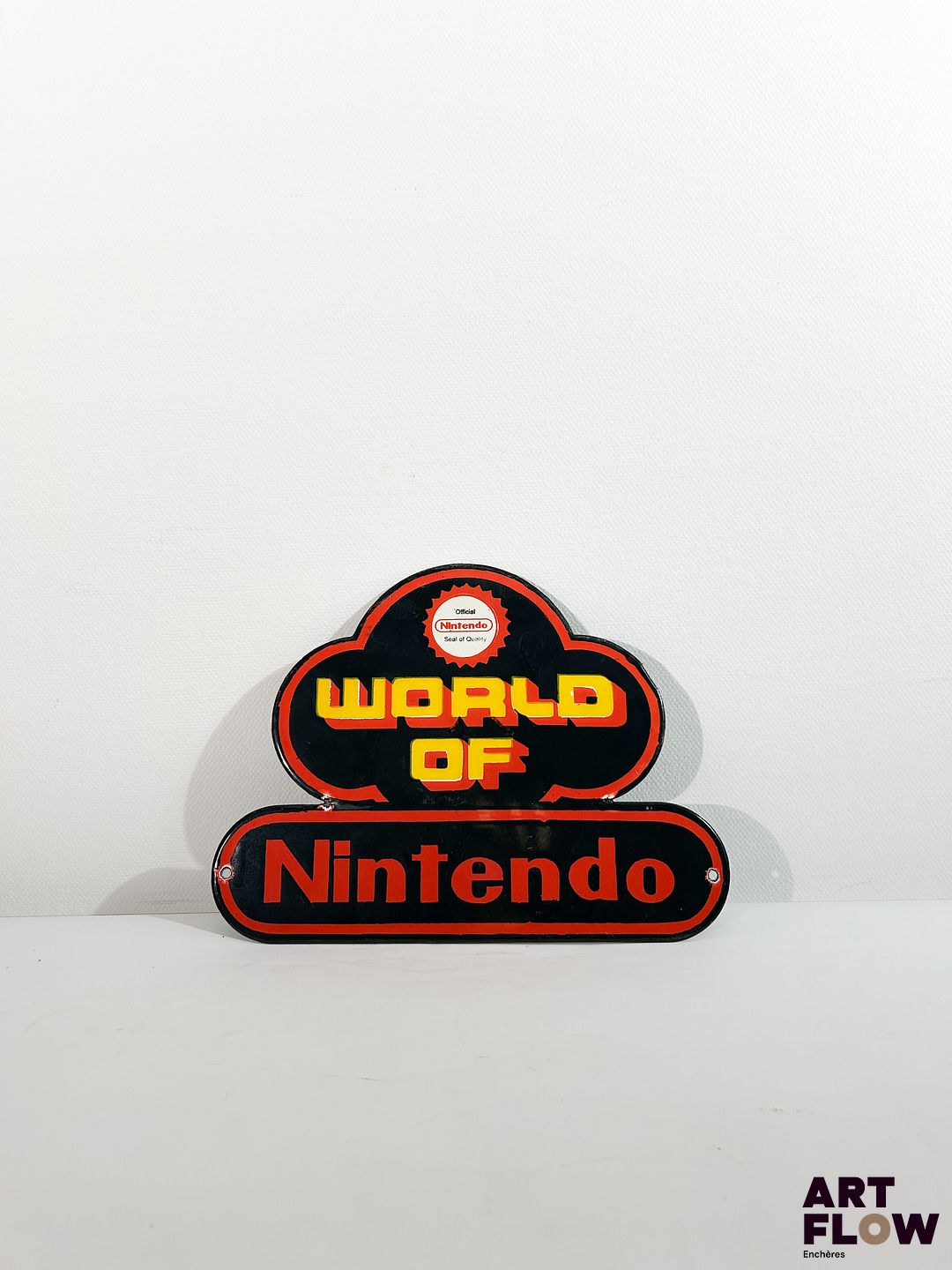 Plaque émaillée d'après Nintendo Dimensions : 23 x 30 cm Petits éclats et traces de rouille