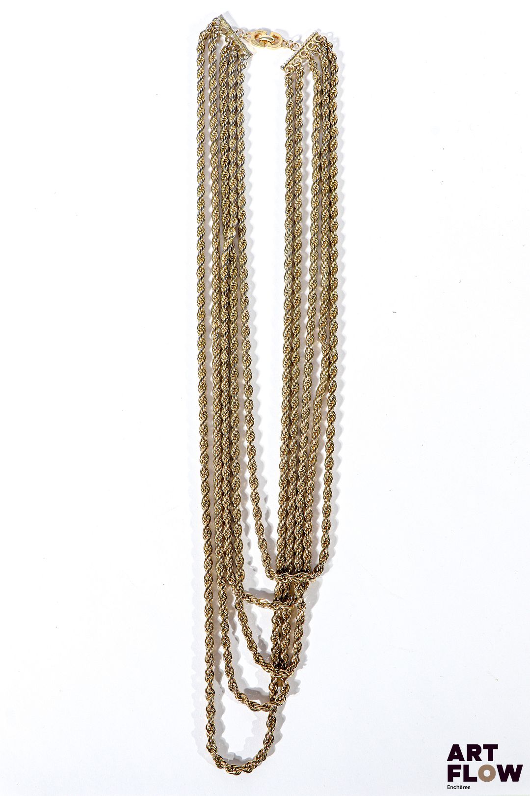 CHRISTIAN DIOR Collier à 5 rangs de chaine en métal Doré. Signé Longueur : 58 cm environ