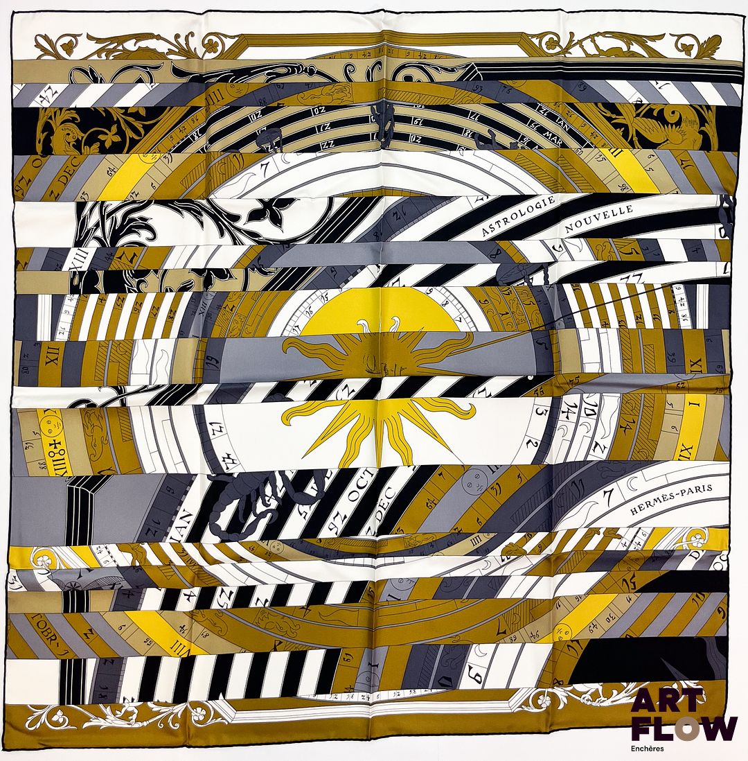 HERMÈS Modèle "Astrologie Nouvelle" Carré en twill de soie d'après Françoise FACONNET 1ere édition 2012 90 x 90 cm Etat proche du neuf, dans ses plis d'origine et sa boîte Bibliographie : Genevieve Fontan, Carrés d'art, Dictionnaire illustré des carrés Hermès valeur, 2025