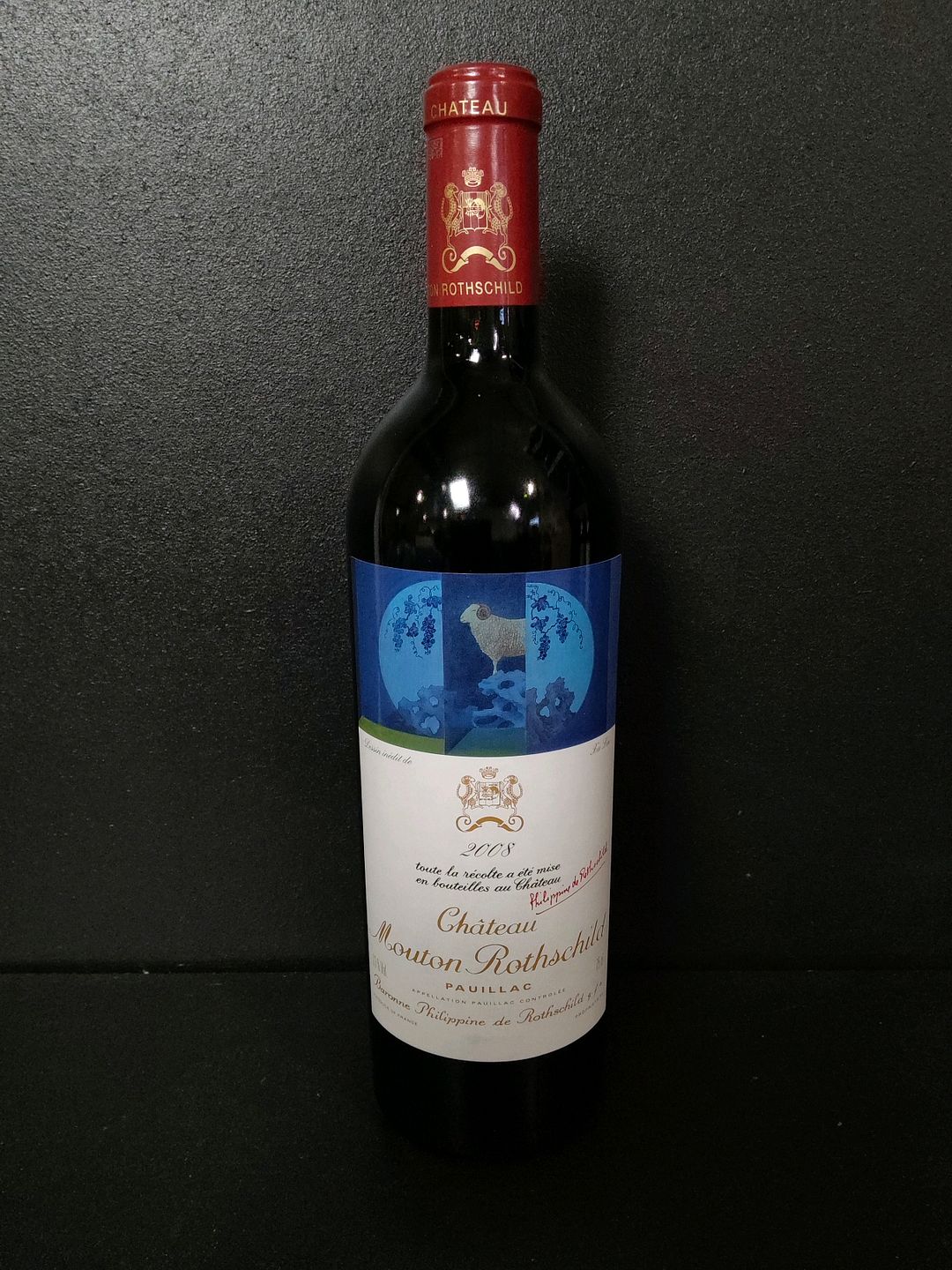 Bouteille de vin rouge Château Mouton Rothschild Pauillac 1er Grand Cru Classé 2008