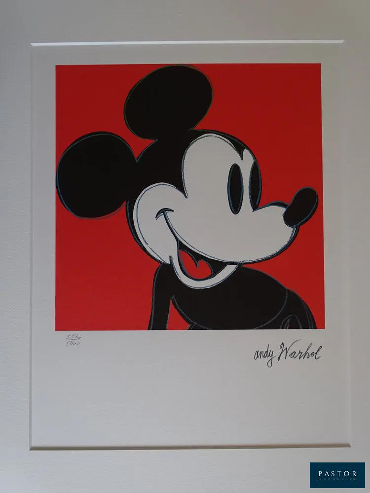 Andy Warhol (d'après) 
Mickey Mouse 

Granolithographie numérotés à la main, signé sur la plaque. Il y a un tampon au dos. 50 x 40 cm


Expédition obligatoire, jusqu'à 5 Lithographies dans votre colis pour 14,76€ TTC en France Métropolitaine, et 29,64€ TTC pour l'Europe
