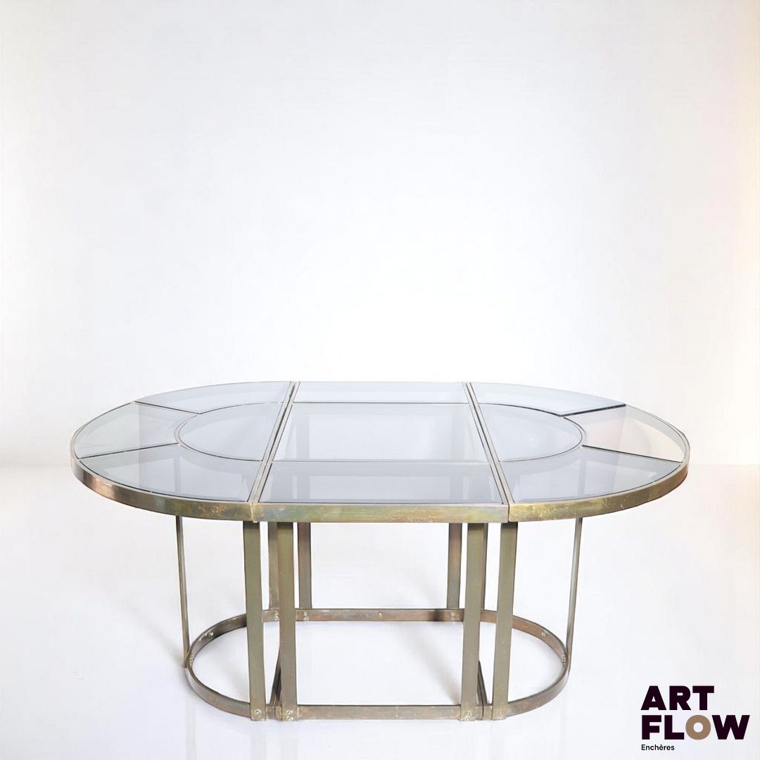 Dans le style de Gabriella Crespi, Table de salle à manger dans l'esprit du modèle "Puzzle". Années 1970. 72 x 164 x 110. L'une des plaques de verre remplacée. Expédition sur devis