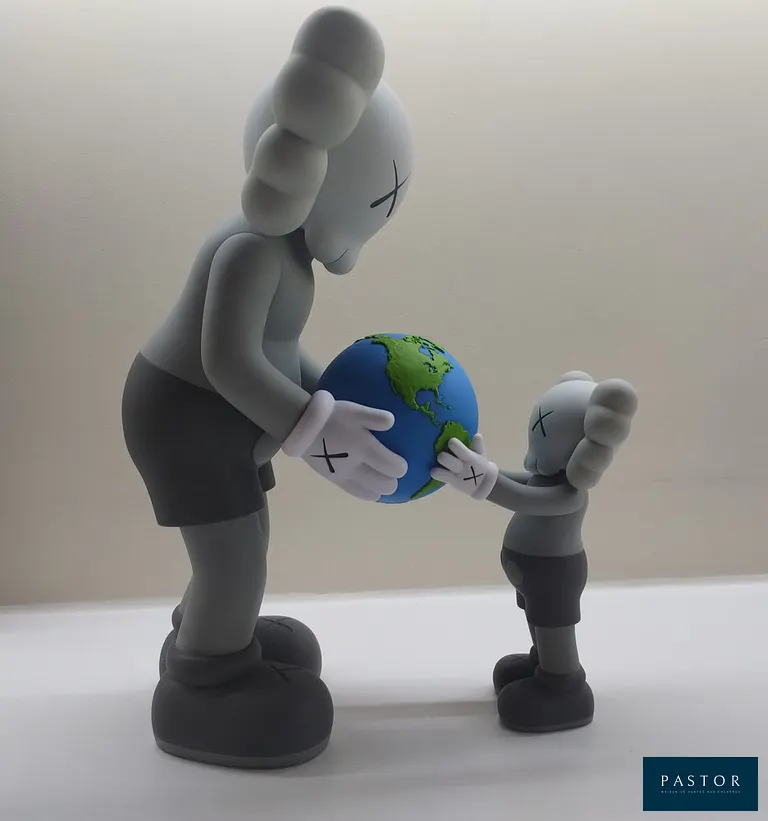 KAWS
KAWS THE PROMISE - Grey 2022

Matière : Vinyle
Dimension : 33 x 15.24 x 22.86 cm

Boîte d'origine avec Hologramme
Import du Japon


Expédition obligatoire, jusqu'à 5 Lithographies dans votre colis pour 14,76€ TTC en France Métropolitaine, et 29,64€ TTC pour l'Europe