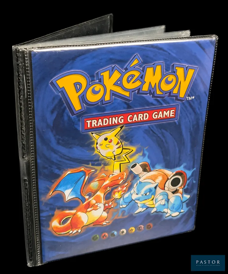 Classeur vide Pokémon emblématique Wizards du Set de Base
Format 2x2 exclusif.