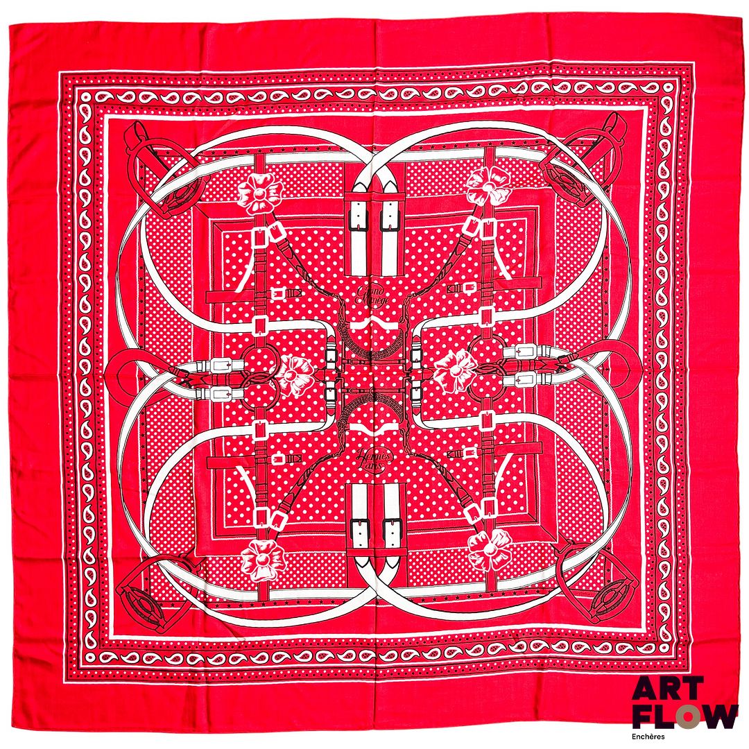 HERMES Modèle "Grand manège" Grande étole en cachemire et soie, dessinée par Henri D'Origny. 140 X 140 cm Edition circa 2015