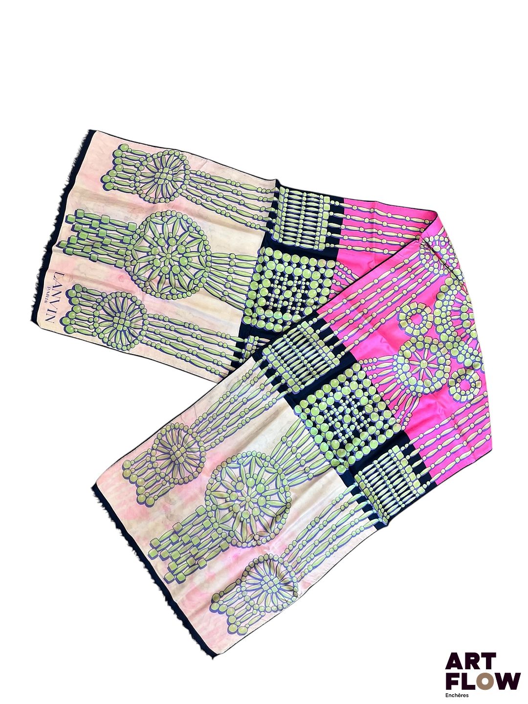 LANVIN Foulard en soie dans les tons rose et bleu. 160 x 40 cm Petites taches.