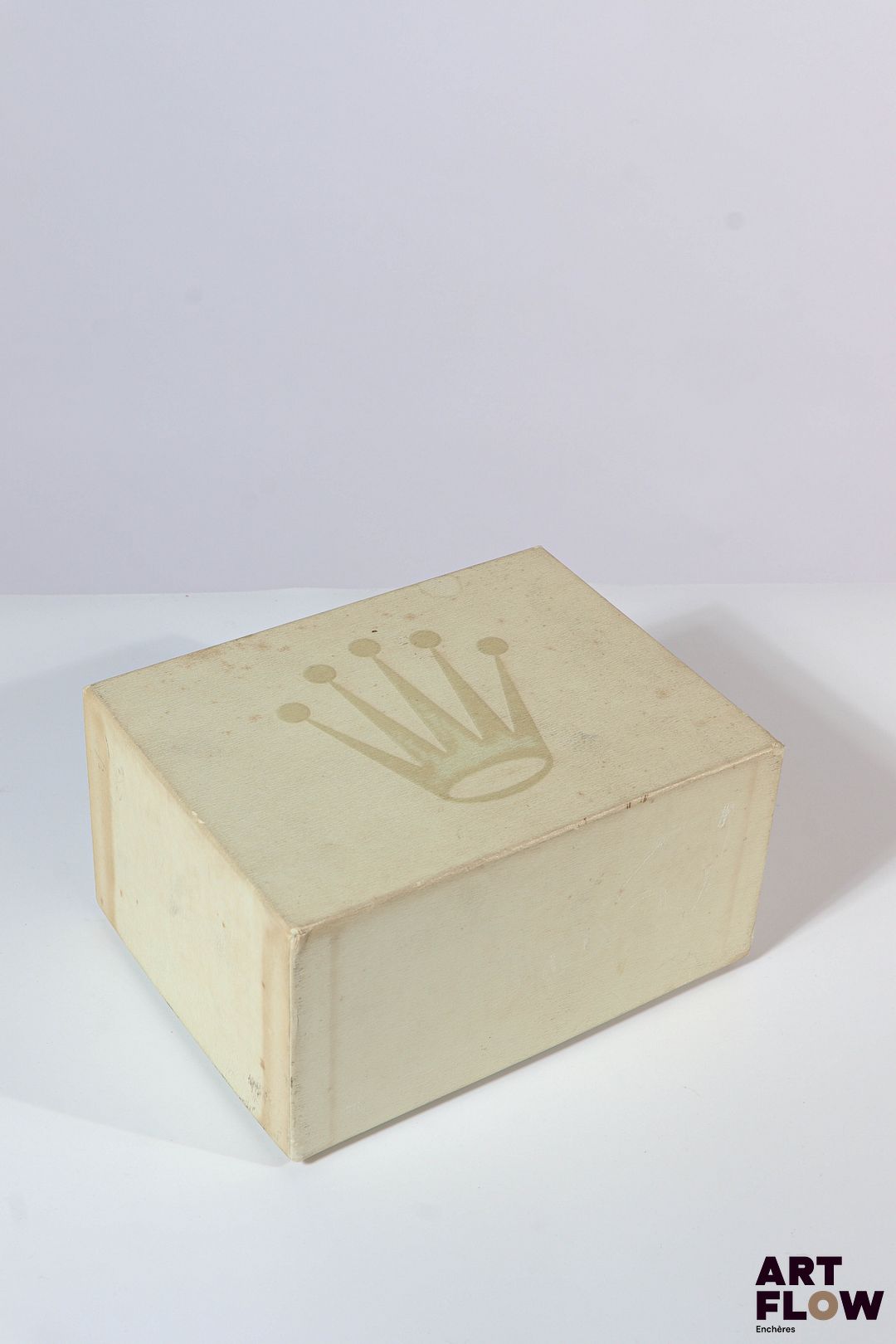ROLEX Boîte et sur boîte, numérotée 39137.04 15 x 11,5 x 7,5 Usures, tâches